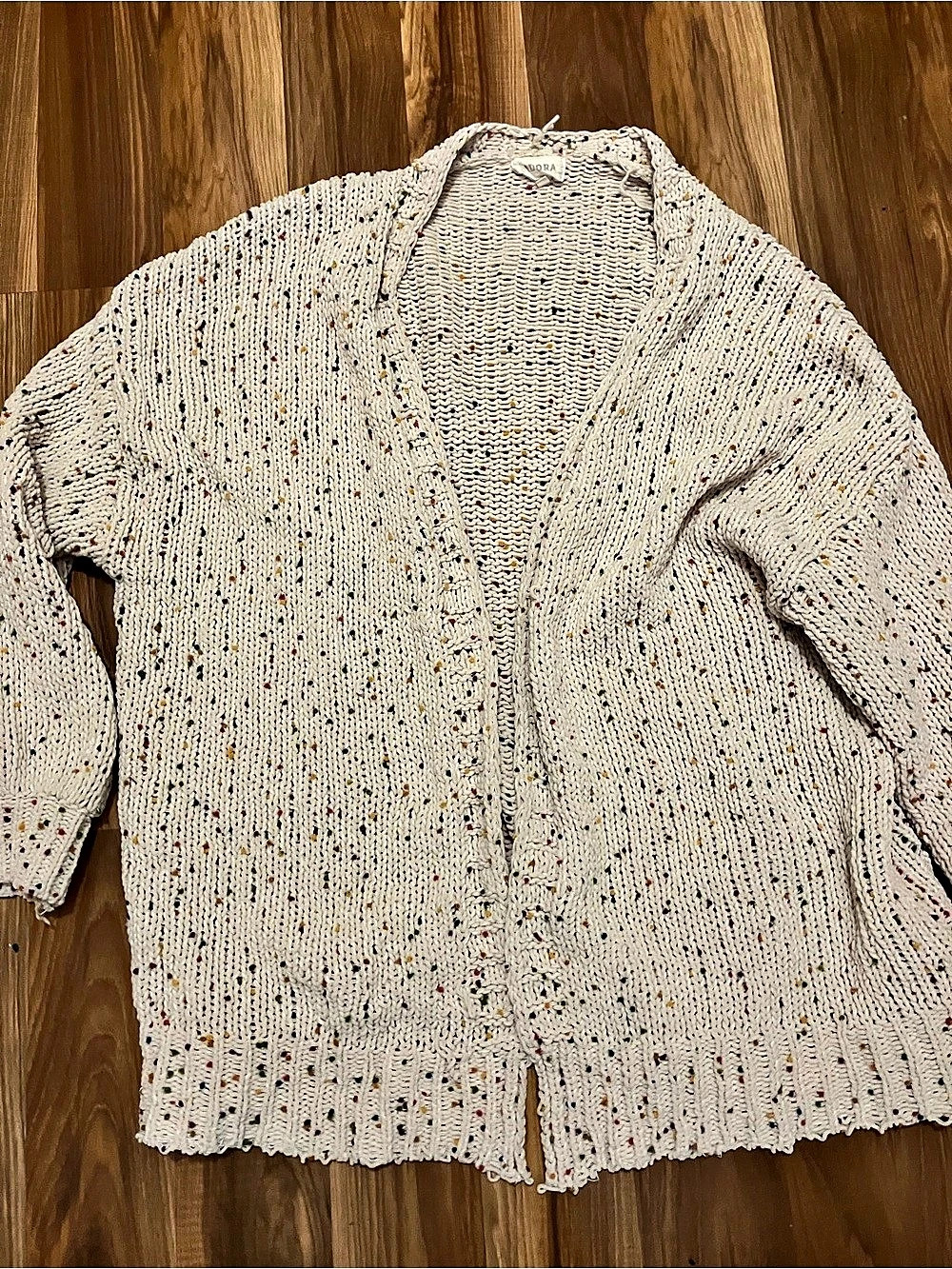 A30Dora Speckled Knit Cardigan Cream Size XL